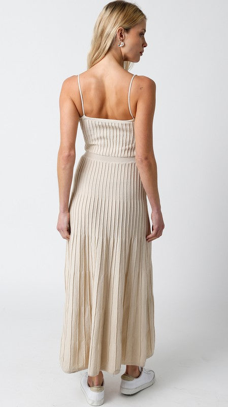 Robbie Pleated Maxi Dress in Natural