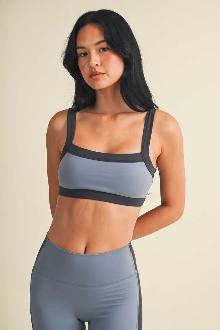 Dailee Contrast Block Active Set in Dusty Blue