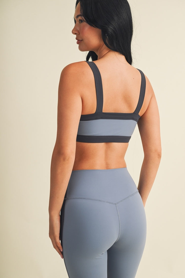 Dailee Contrast Block Active Set in Dusty Blue